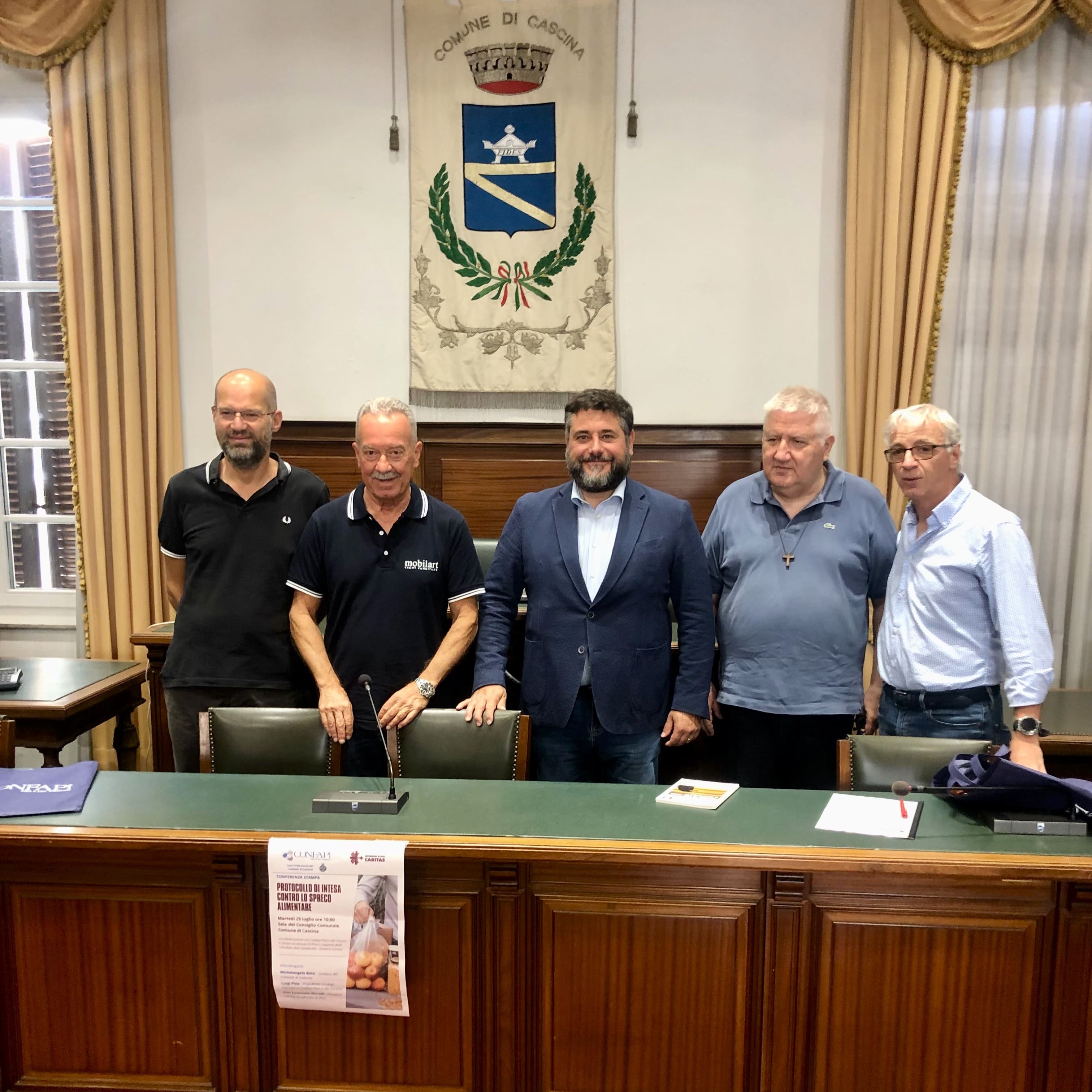 foto finale sindaco Gasperini mobilart luigi pino don emanuele morgan4ship min